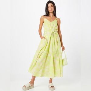GAP Cami Align dress in Lime Pastel Yellow Medium